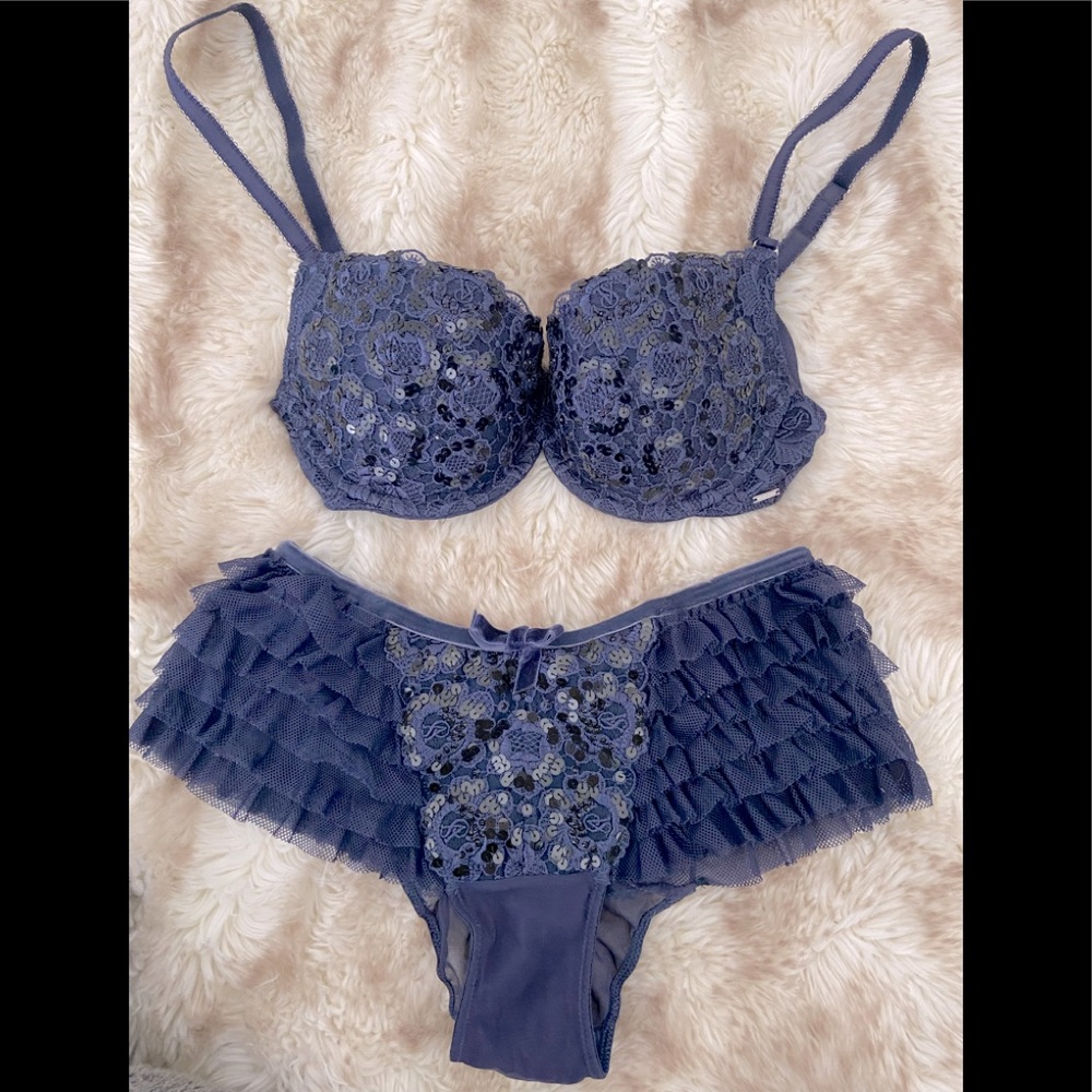 NWT Victoria’s Secret Panties Set.